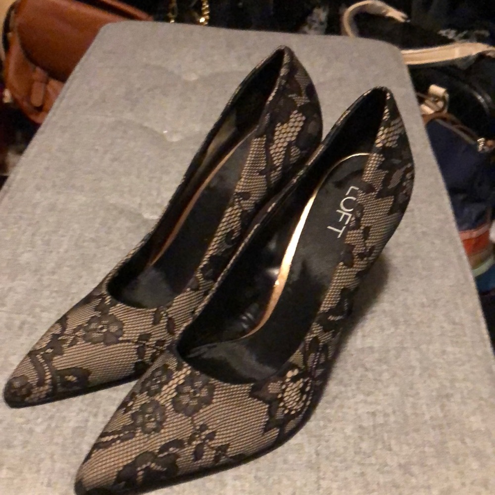 Lace pumps